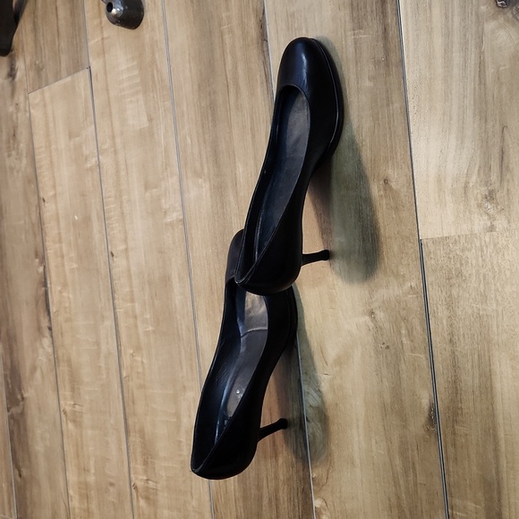 Stuart Weitzman black leather pumps size 7N made in Spain classic - Picture 6 of 15